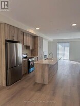 26 Lewis Craigie Ln in Richmond Hill, ON - Building Photo