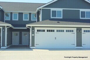 2050 Andress Ln in Lynden, WA - Building Photo