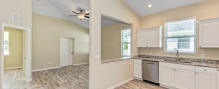 Del Boca Vista in Punta Gorda, FL - Foto de edificio - Building Photo