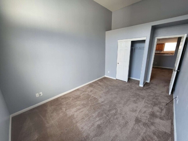 4009 Yellow Mandarin Ave in North Las Vegas, NV - Building Photo - Building Photo