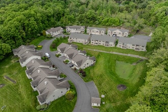 Riverview in Holyoke, MA - Foto de edificio - Building Photo