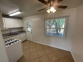 1709 N Hollywood Way in Burbank, CA - Building Photo - Building Photo