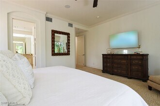 2868 Tiburon Blvd E in Naples, FL - Building Photo - Building Photo