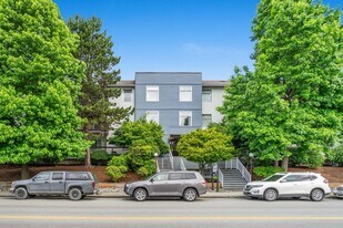 Westport in Delta, BC - Building Photo