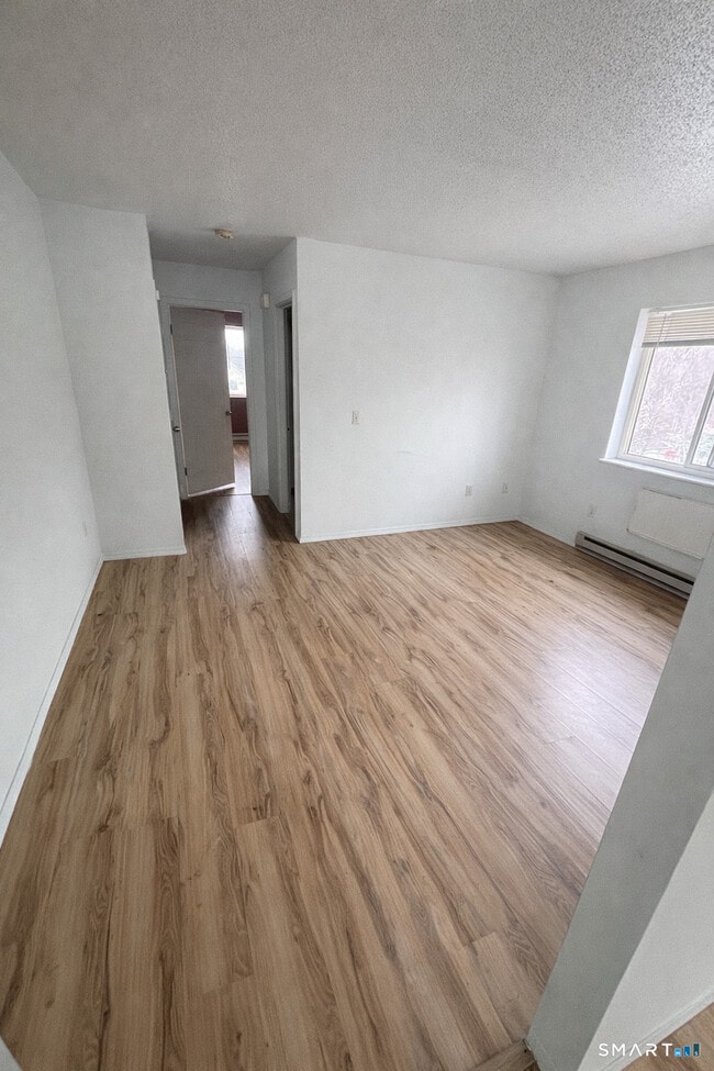 35 Woodward Ave in Waterbury, CT - Building Photo - Building Photo