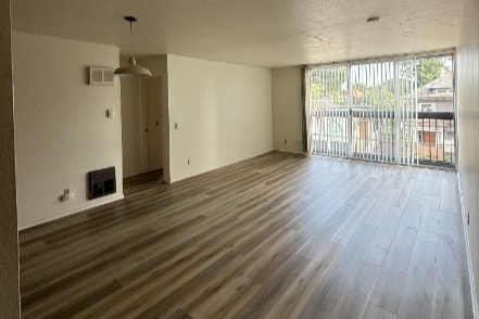 2211 Carleton St