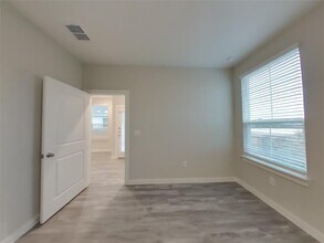 1613 Mexican Heather Dr in Leander, TX - Building Photo - Building Photo