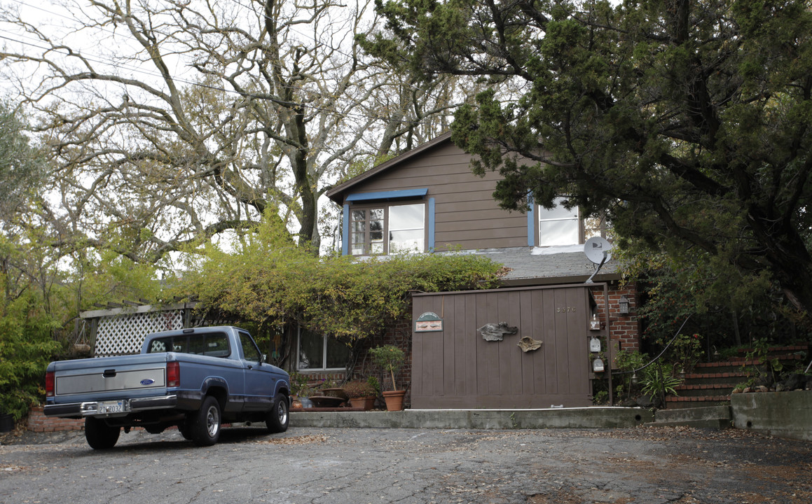 3576 Terrace Way in Lafayette, CA - Building Photo