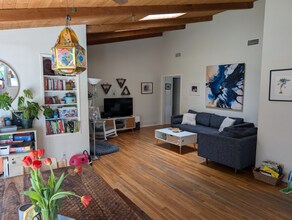 8120 Paso Robles Ave in Los Angeles, CA - Building Photo - Building Photo