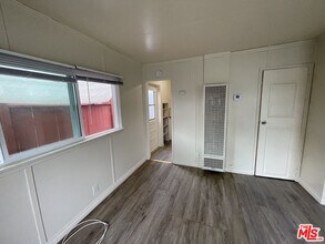 351 Temple Ave in Long Beach, CA - Building Photo - Building Photo