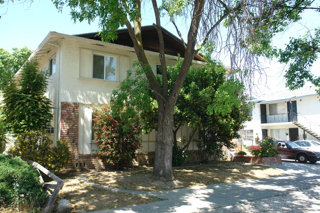 539 Northlake Dr in San Jose, CA - Building Photo - Building Photo