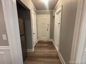 222 7th St in Garden City, NY - Building Photo - Building Photo