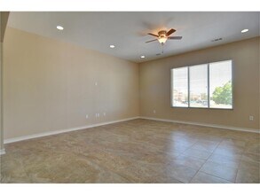 923 College Ave-Unit -207 in Fort Worth, TX - Building Photo - Building Photo