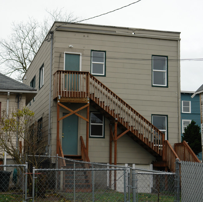 1207 S J St in Tacoma, WA - Foto de edificio - Building Photo