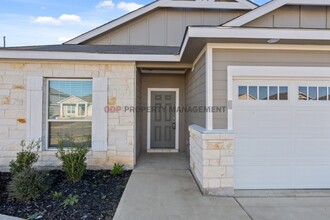 725 Gingham Trl in Troy, TX - Building Photo - Building Photo