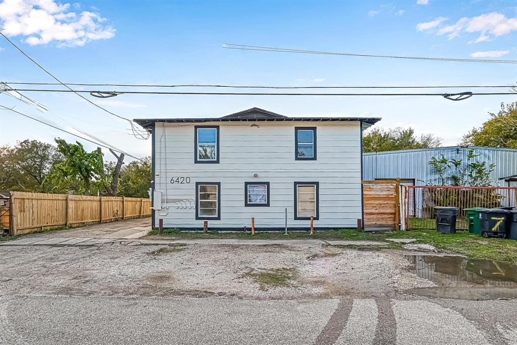 6420 Conley St in Houston, TX - Building Photo