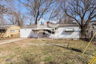 11013 Bennington Ave, Unit 67 in Kansas City, MO - Building Photo