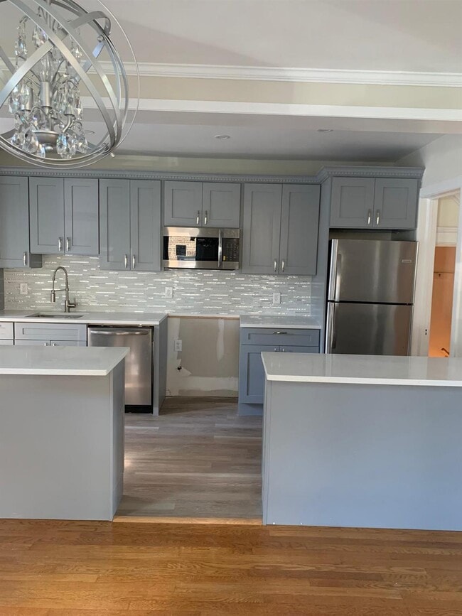 property at 92 Clove Rd