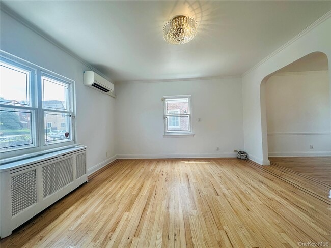 76-12 175th St in Queens, NY - Building Photo - Building Photo