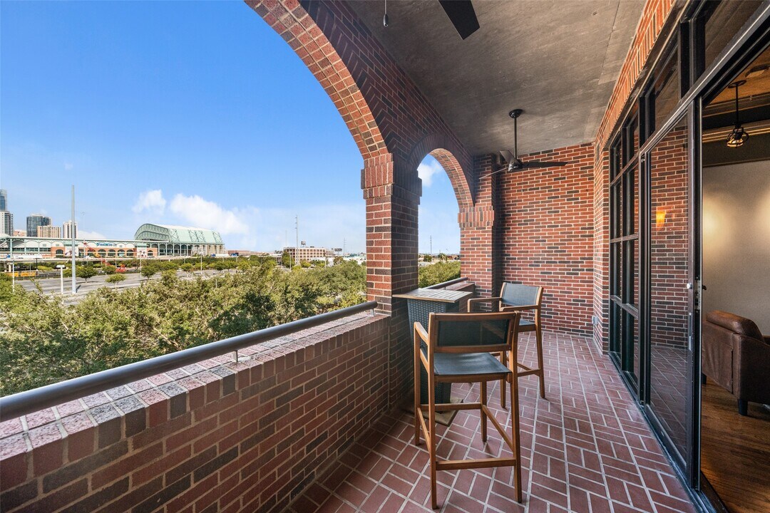 505 Bastrop St in Houston, TX - Building Photo