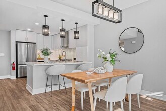 1048 Monroe St in Santa Clara, CA - Building Photo - Building Photo