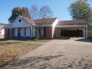 6530 Jamestown Dr in Horn Lake, MS - Building Photo - Building Photo