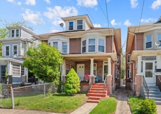 726 Riverside Ave, Unit 2