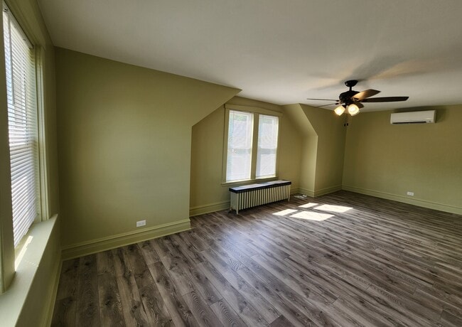 435 S Walnut St in Bensenville, IL - Building Photo - Building Photo
