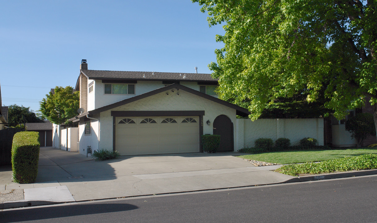 1960 Harris Ave in San Jose, CA - Foto de edificio
