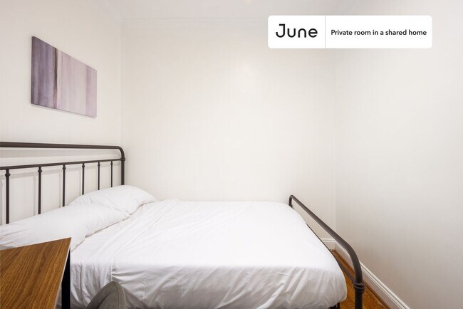 Private bedroom in 3 bed/1 bath Home in Washington, DC - Building Photo - Building Photo