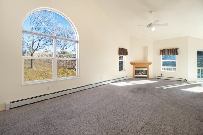 35 E Ridge Ct in Parachute, CO - Building Photo - Building Photo