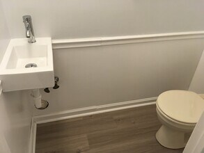 4014 S Bend Dr in Winston-Salem, NC - Building Photo - Building Photo