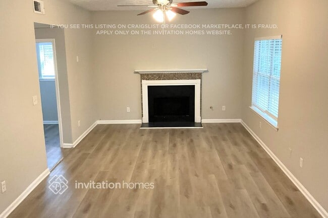 3261 Sugar Creek Falls Ave SE in Atlanta, GA - Building Photo - Building Photo