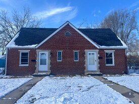 721 Winston Dr in Fairborn, OH - Building Photo