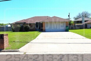 910 Frontier Trail in Harker Heights, TX - Building Photo