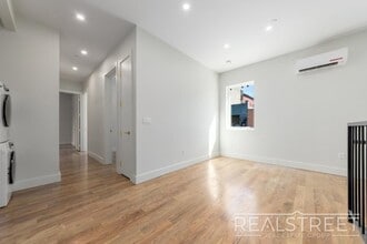 Spacious 5-Bedroom, 2-Bath Duplex in Prime in Brooklyn, NY - Building Photo - Building Photo