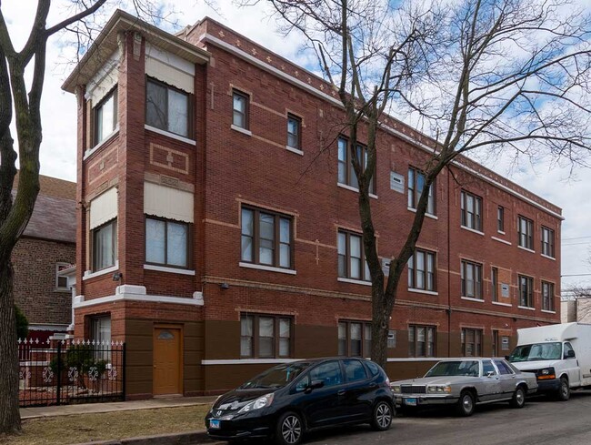 2700 S Hamlin Ave in Chicago, IL - Building Photo - Building Photo