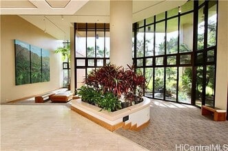 5333 Likini St in Honolulu, HI - Building Photo - Building Photo