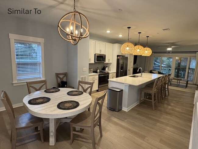 property at 1113 Cambridge Rd
