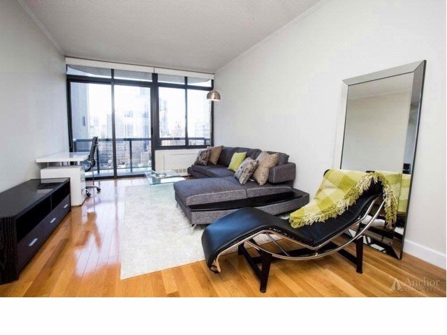 235 W 48th St-Unit -8F in New York, NY - Building Photo