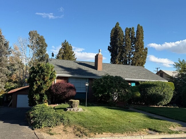 809 S 31st Ave in Yakima, WA - Building Photo - Building Photo