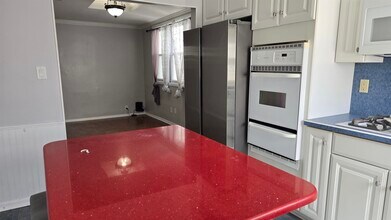 120 W 13th St in Bayonne, NJ - Building Photo - Building Photo