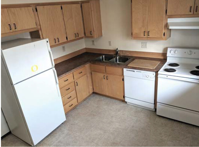 1948 Harris St, Unit 1 in Eugene, OR - Foto de edificio - Building Photo