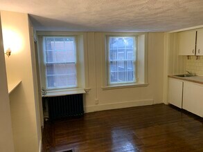 88 Myrtle St, Unit 2 in Boston, MA - Building Photo - Building Photo