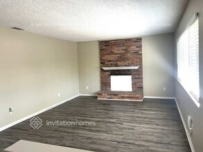 12978 Douglas St in Yucaipa, CA - Foto de edificio - Building Photo