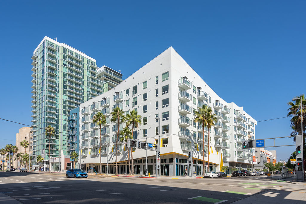 Onni East Village in Long Beach, CA - Building Photo