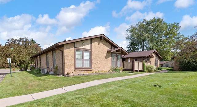 2743 Roundtree Dr, Unit 49 in Troy, MI - Foto de edificio