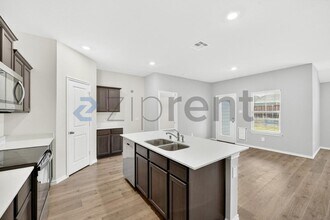 13137 Rich Ln in Providence Village, TX - Building Photo - Building Photo