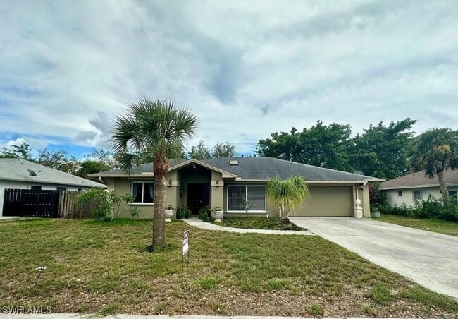 2358 River Reach Dr in Naples, FL - Building Photo - Building Photo
