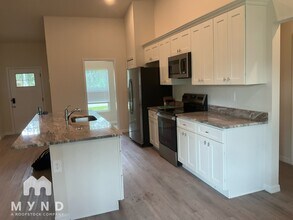 2690 Shabonne Ln in North Port, FL - Building Photo - Building Photo